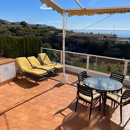 Delightful Burriana House With Magnificent & Sea Views. Holiday home *